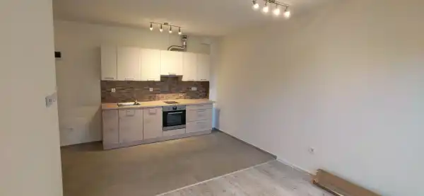 Kiadó újszerű téglalakás, Nyíregyháza 2 szoba 40 m² 130 E Ft/hó
